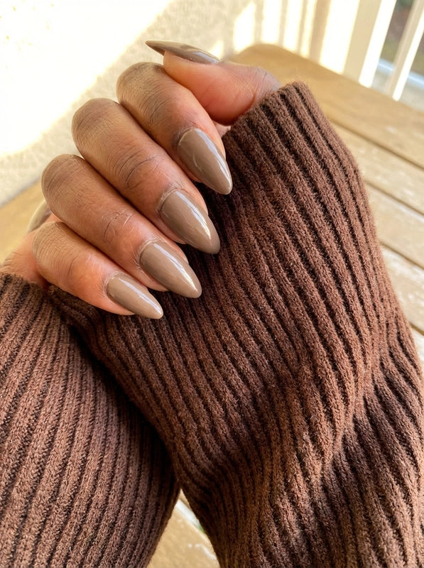 Alia – Golden Aura | Press-on Nails