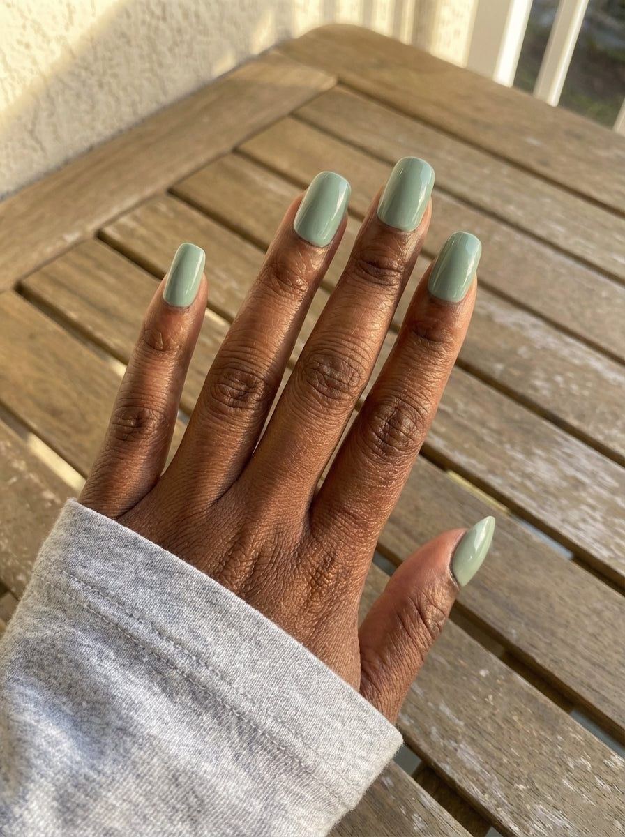 Olympe – Vert Sauge | Press-on Nails